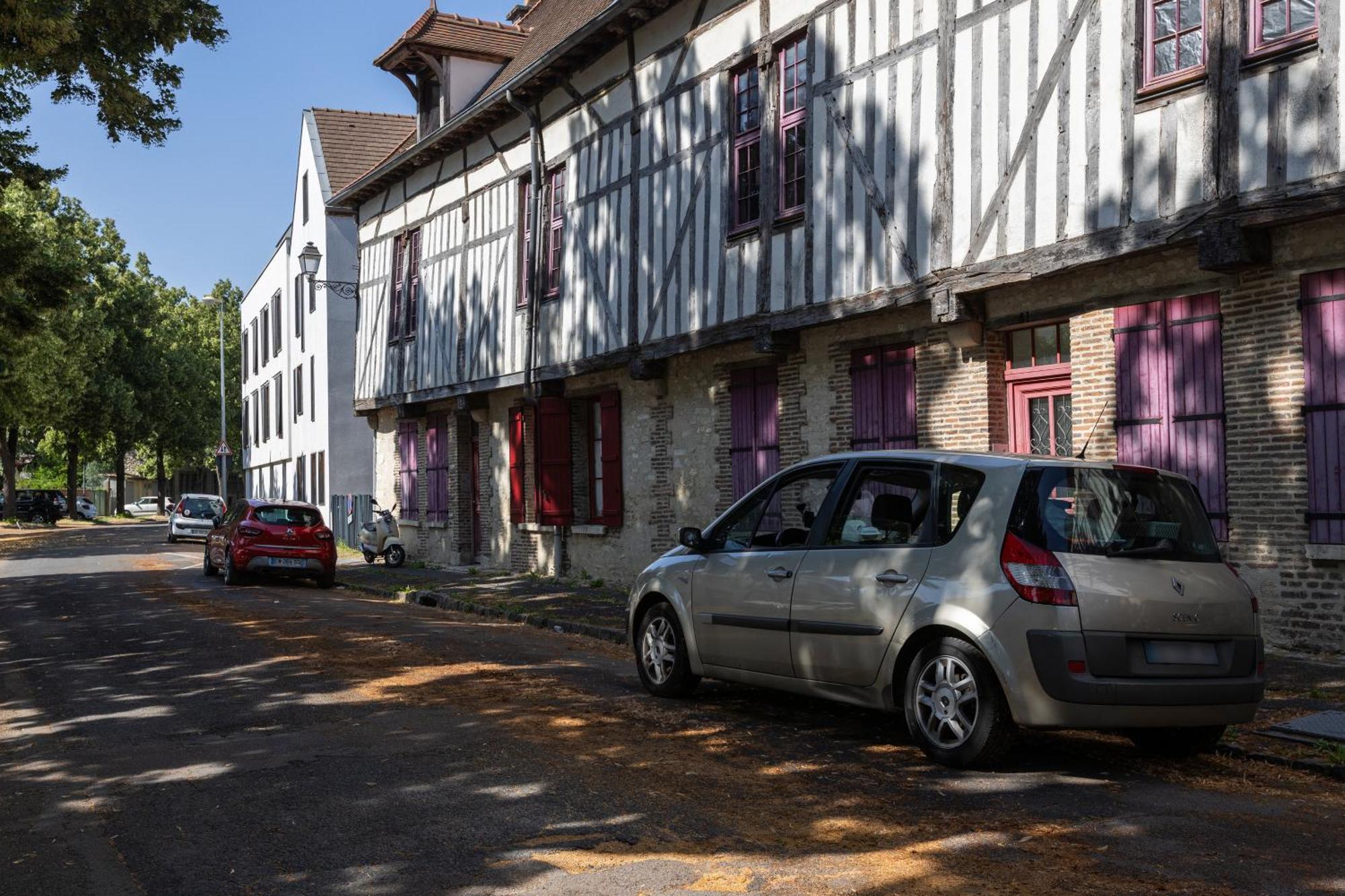 L'Odyssee - Parking Prive - Centre Ville Troyes Exterior foto